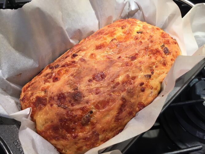 no knead cheddar bacon bread