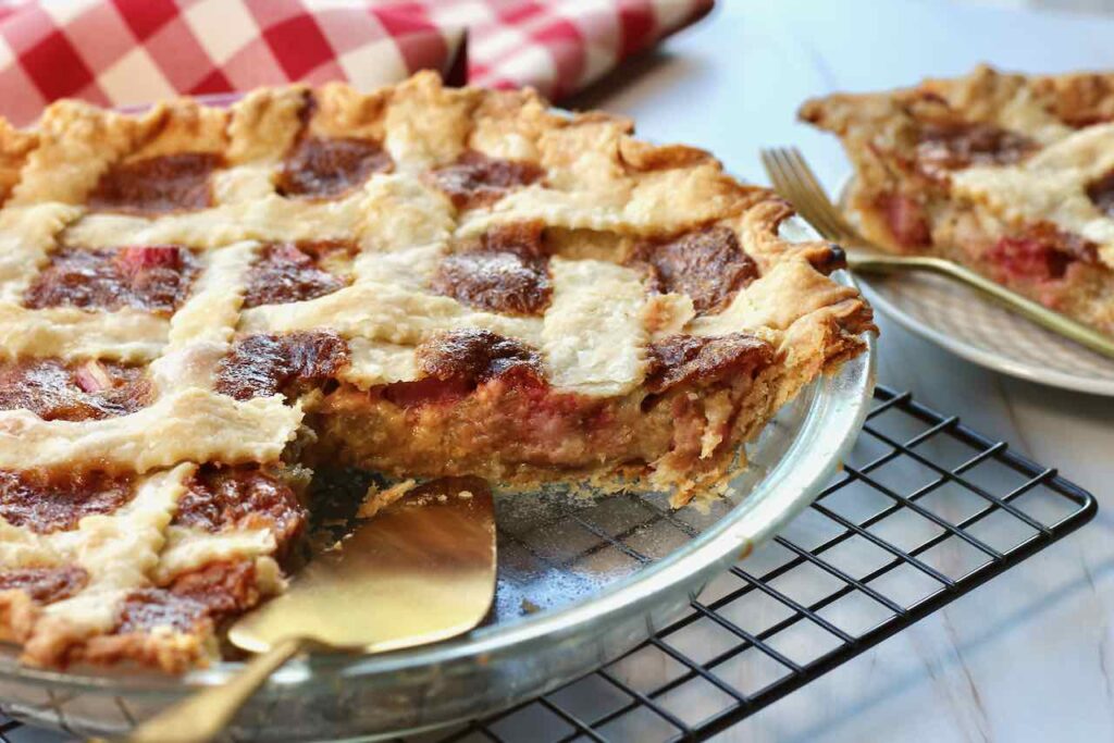 rhubarb custard pie