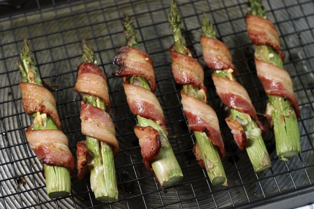 bacon wrapped asparagus with garlic and parmesan