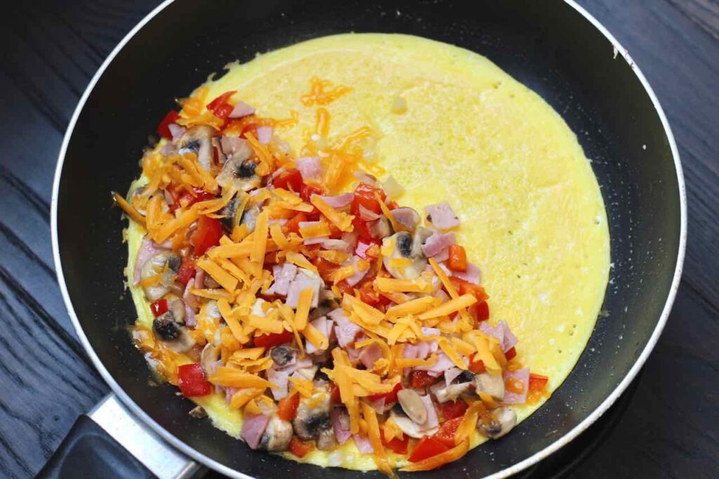 how to fill an omelette