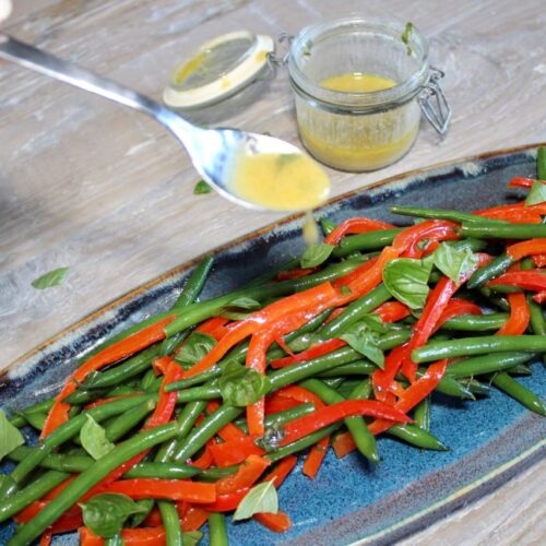 green bean and red pepper salad