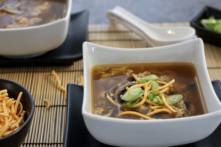 egg drop soup with chicken and mushrooms