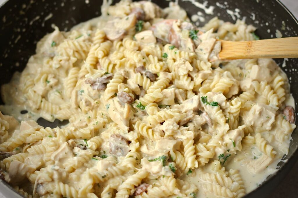 pasta with boursin cheese sauce