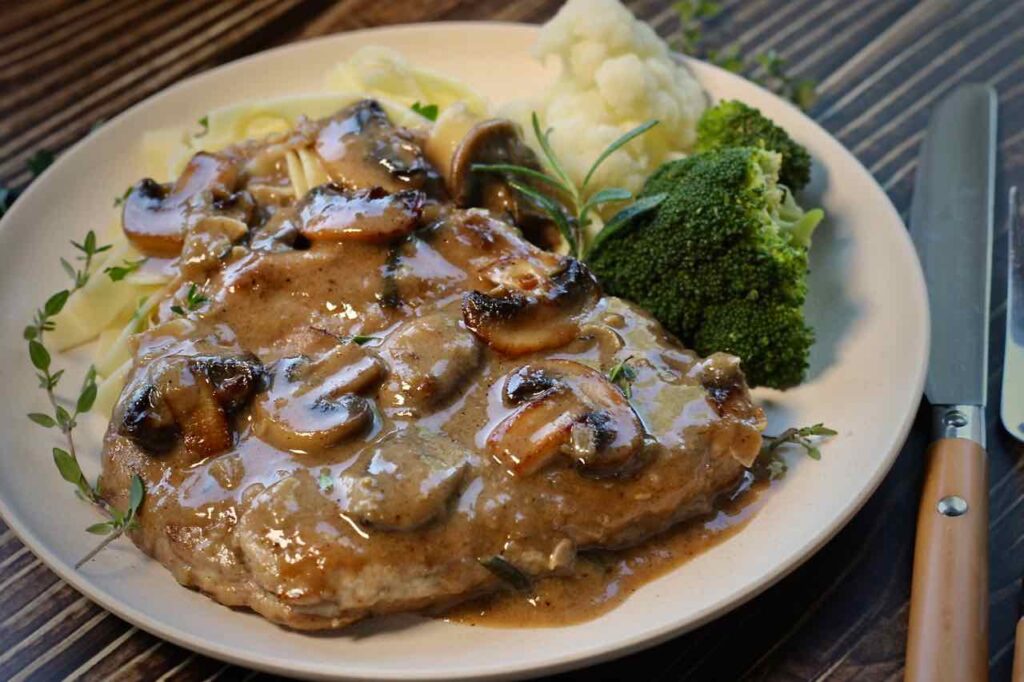 pork loins in mushroom sauce